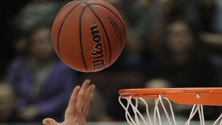 "Лейкерс" обыграли "Денвер" в матче НБА, у Дончича и Йокича по трипл-даблу