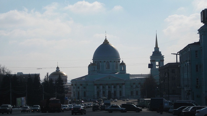 В Курске почтили годовщину вторжения ВСУ возложением цветов