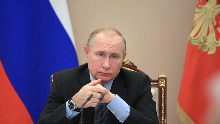 Путин проведет совещание с членами правительства
