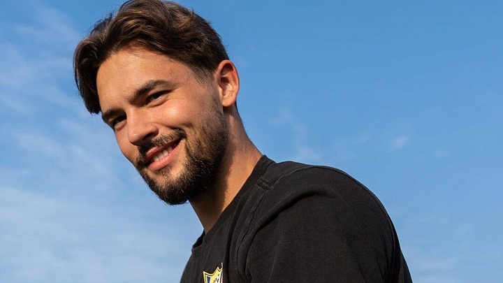 Рудаков подписал контракт с футбольным клубом "Оренбург"