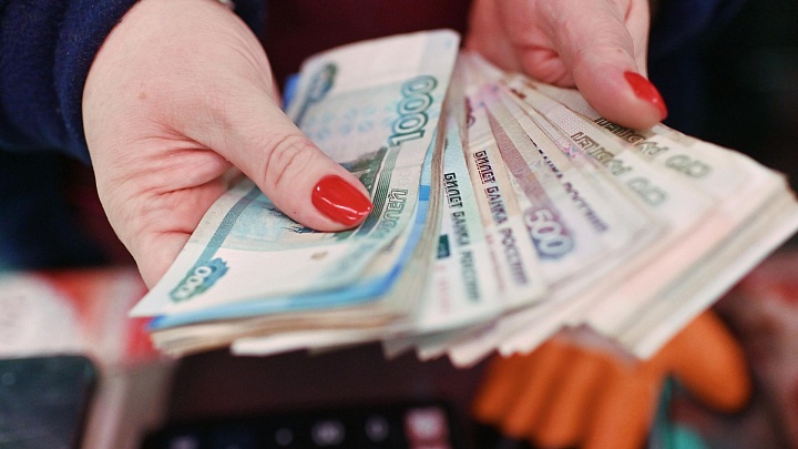 "ЕР предлагает увеличить МРОТ до 35 тысяч рублей"