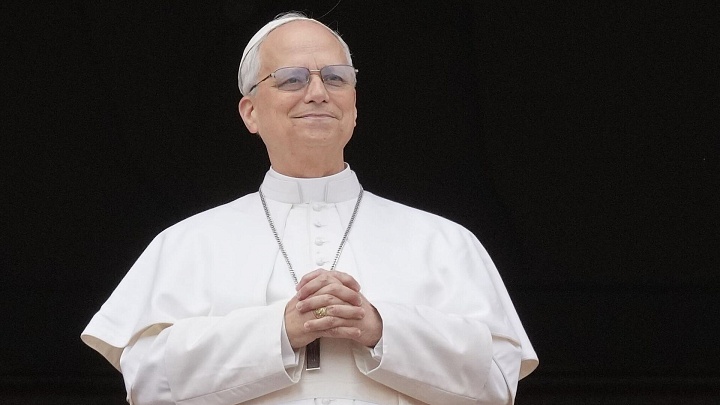 Папа римский Лев XIV впервые возглавил церемонию Крестного пути у Колизея